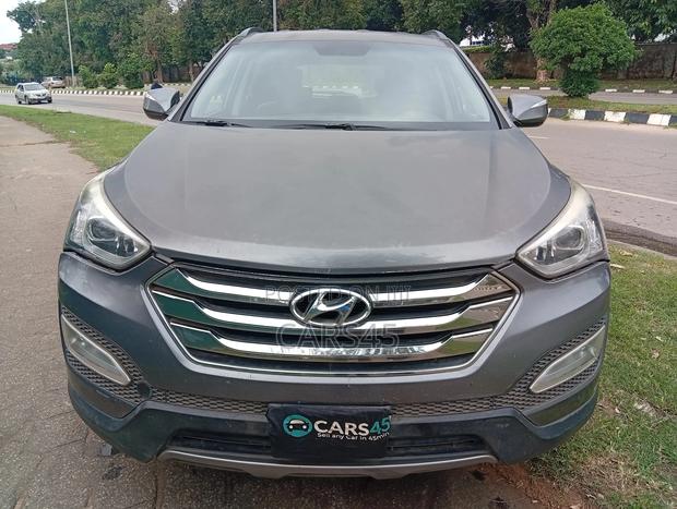 Hyundai Santa Fe 2014 Gray
