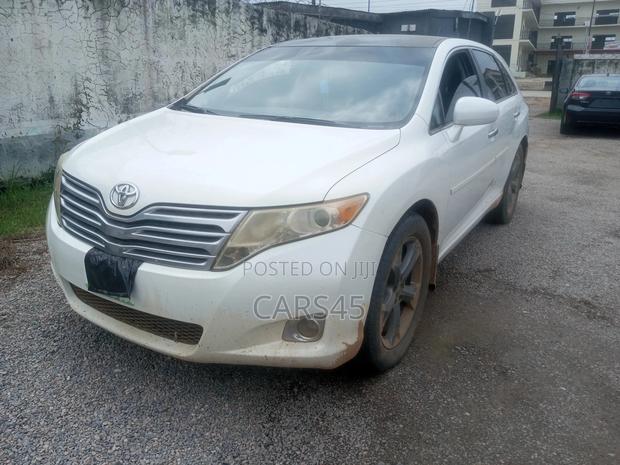 Toyota Venza 2009 White