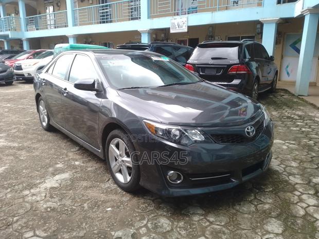 Toyota Camry 2014 Gray