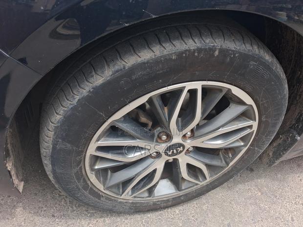 Kia Optima 2021 Blue