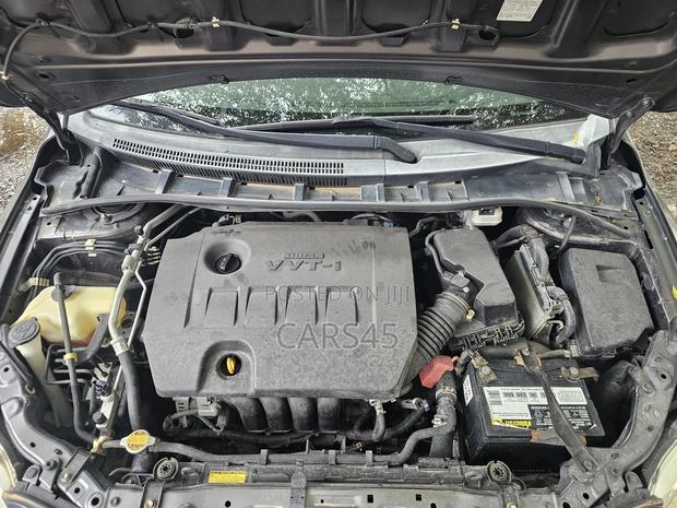 Toyota Corolla 2012 Gray