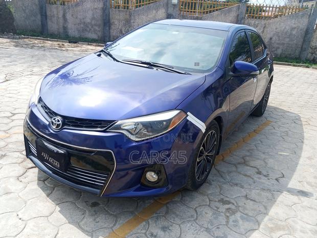 Toyota Corolla 2014 Blue