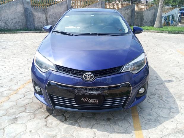 Toyota Corolla 2014 Blue