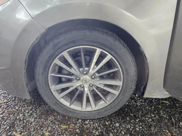 Toyota Corolla 2014 Gray