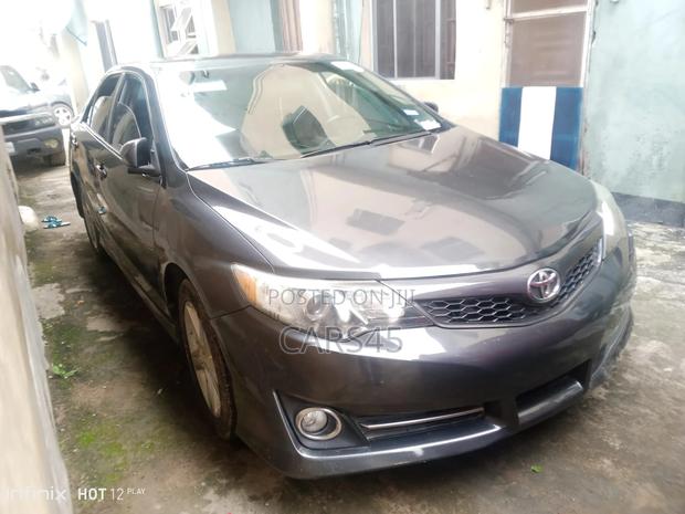 Toyota Camry 2012 Gray