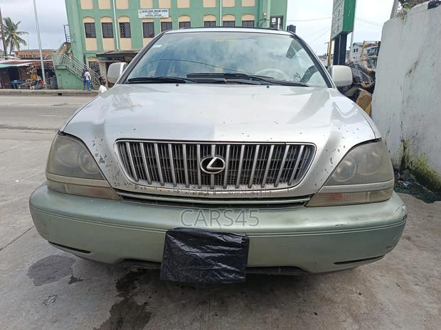 Lexus RX 2000 Gray