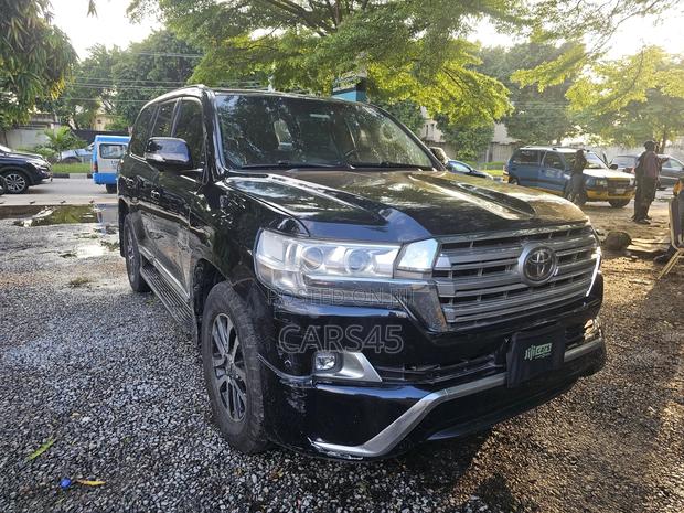 Toyota Land Cruiser 2014 Black