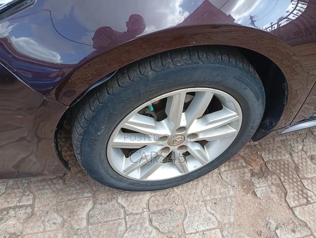 Toyota Avalon 2015 Red