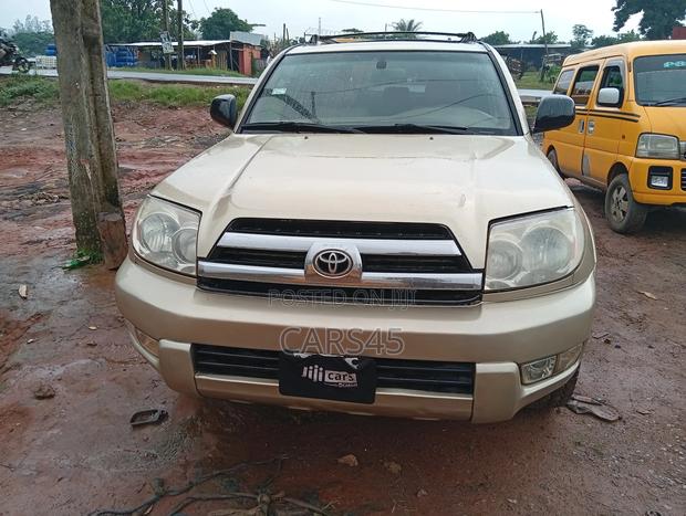 Toyota 4-Runner Limited V6 2005 Gold