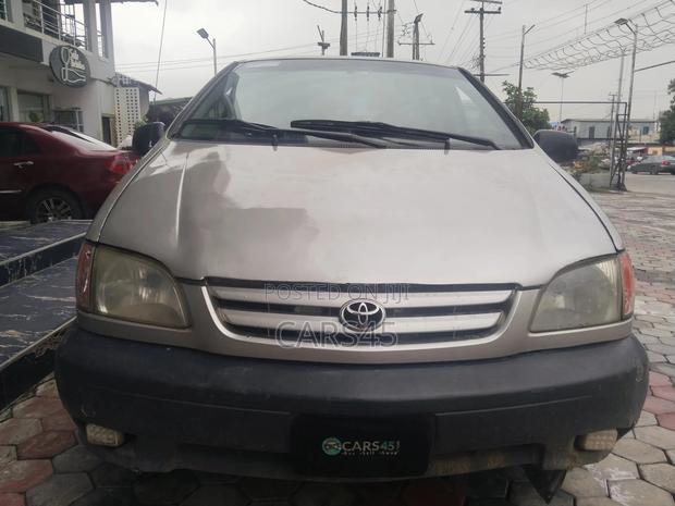 Toyota Sienna 2003 Gray