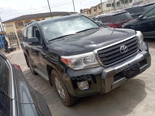 Toyota Land Cruiser 2012 Black