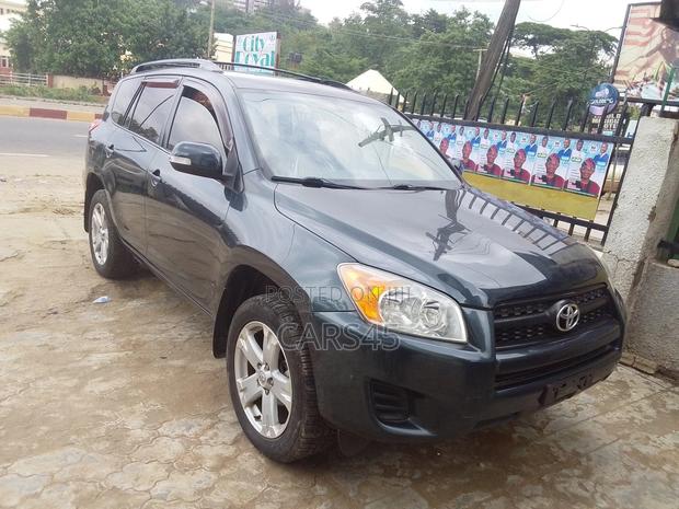 Toyota RAV4 2011 Black