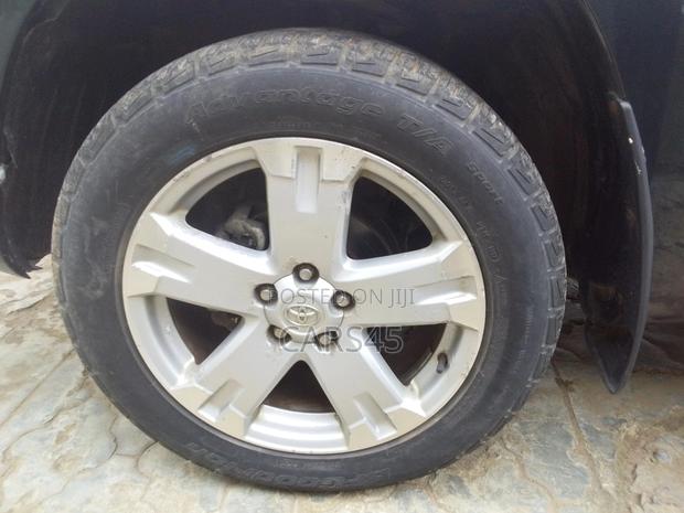 Toyota RAV4 2011 Black