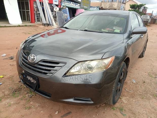 Toyota Camry 2008 Gray