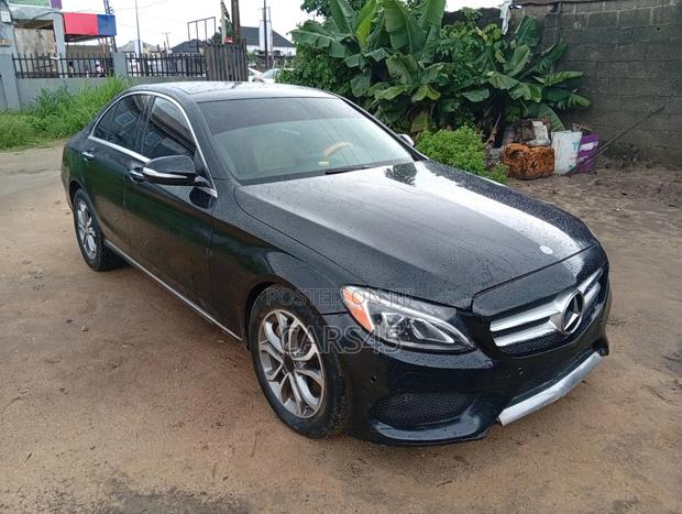 Mercedes-Benz C300 Base AWD 4Matic Sedan (2.0L 4cyl 7A) 2015 Black