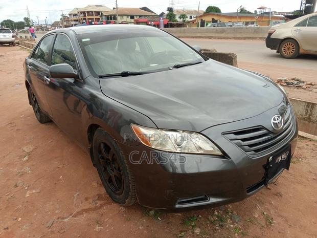 Toyota Camry 2008 Gray
