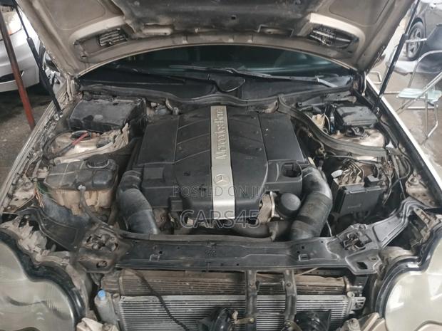 Mercedes-Benz C320 2002 Brown