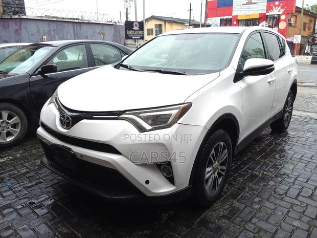 Toyota RAV4 2013 White