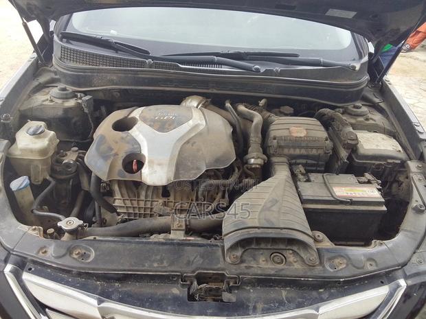 Hyundai Sonata 2011 Black