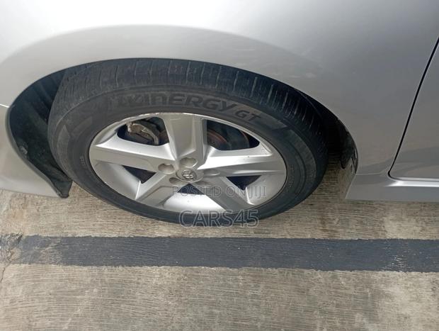 Toyota Camry 2014 Silver
