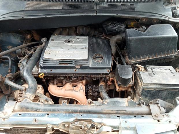 Toyota Sienna 2002 Blue