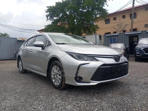 New Toyota Corolla 2022 Silver