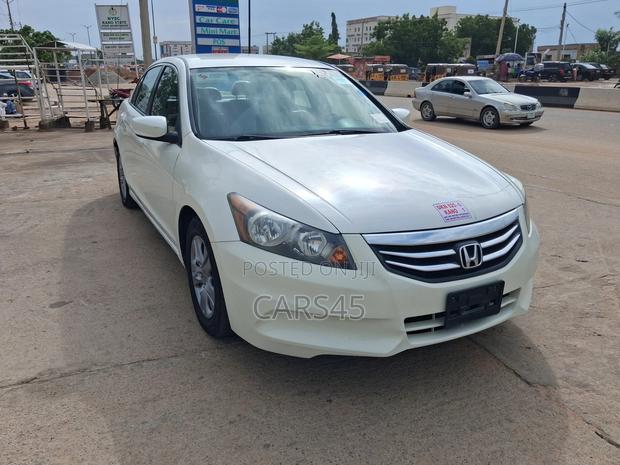 Honda Accord 2011 White