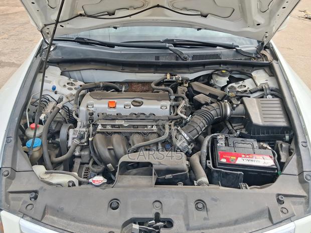 Honda Accord 2011 White