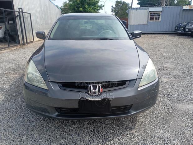 Honda Accord 2005 Gray
