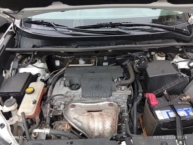 Toyota RAV4 2017 White