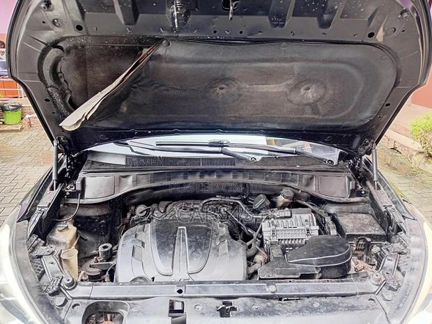 Hyundai Santa Fe 2013 Black