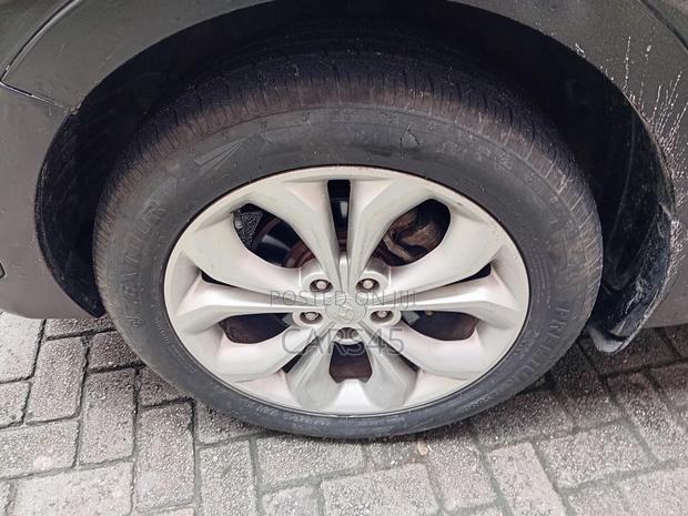 Hyundai Santa Fe 2013 Black
