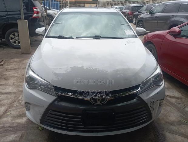 Toyota Camry 2015 White