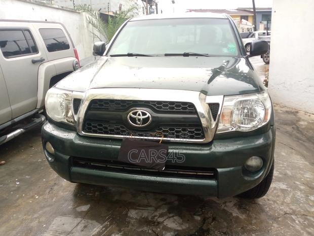 Toyota Tacoma 2011 Green