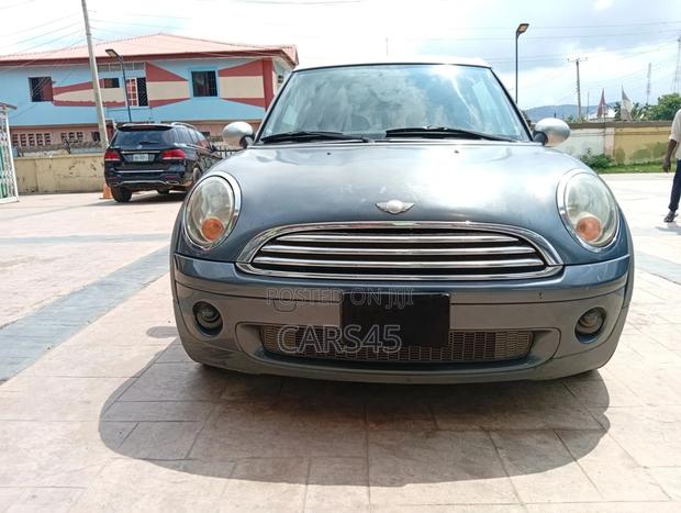 Mini Cooper 2010 Gray