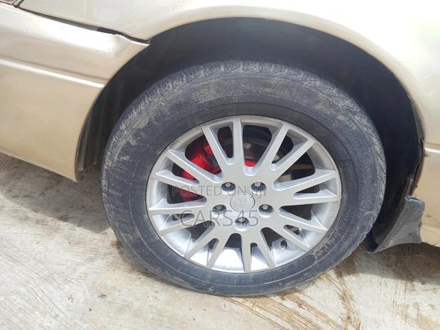 Toyota Camry 1998 Gold