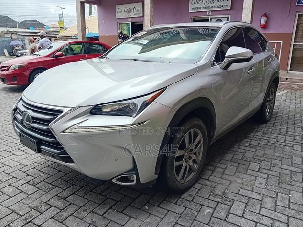 Lexus NX 200 FWD 2016 Silver