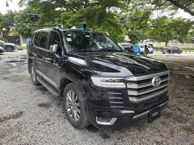 Toyota Land Cruiser 2014 Black