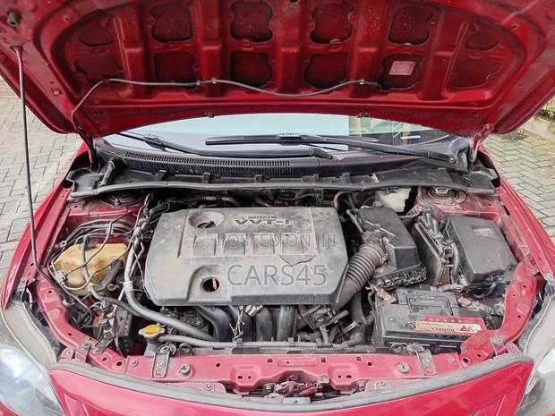 Toyota Corolla 2011 Red