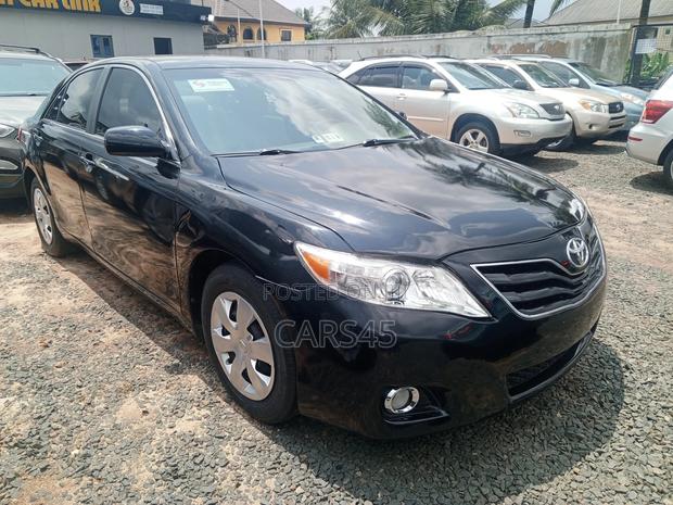 Toyota Camry LE 4dr Sedan (2.5L 4cyl 6A) 2011 Black