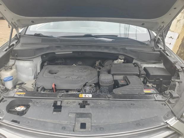 Hyundai Santa Fe SE AWD 2014 Silver