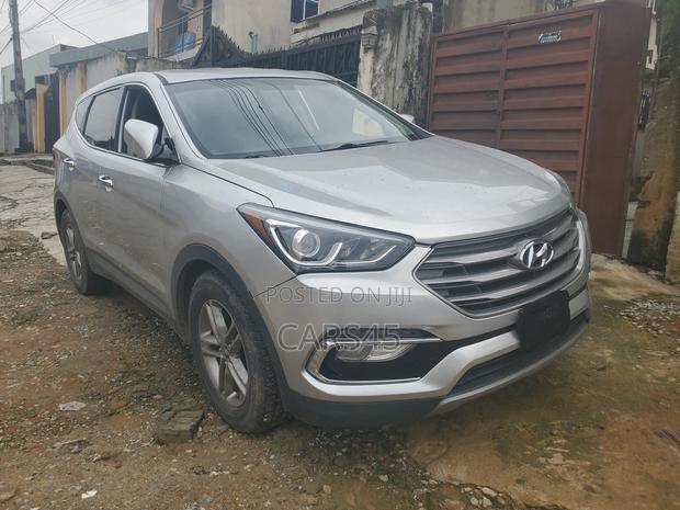 Hyundai Santa Fe SE AWD 2014 Silver