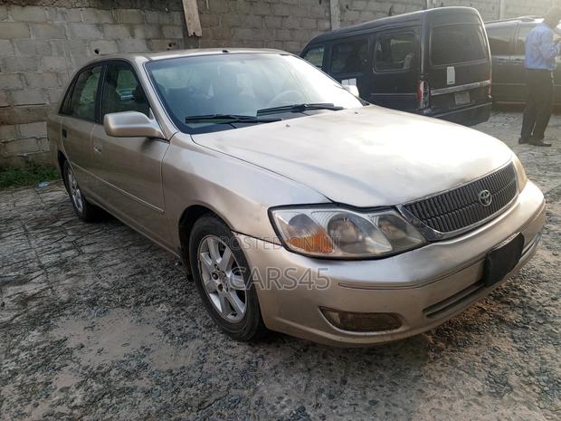 Toyota Avalon XLS w/ Bucket Seats 2003 Gold