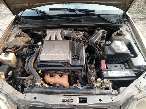 Toyota Avalon XLS w/ Bucket Seats 2003 Gold