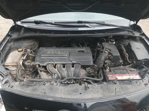 Toyota Corolla LE 4dr Sedan (1.8L 4 cyl 4A) 2009 Black