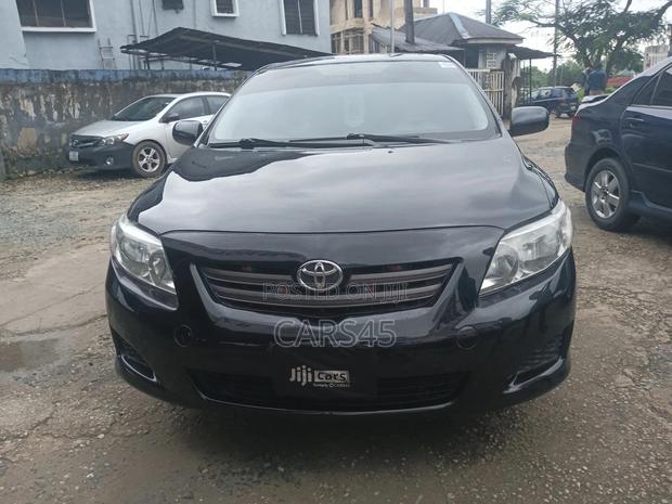 Toyota Corolla LE 4dr Sedan (1.8L 4 cyl 4A) 2009 Black