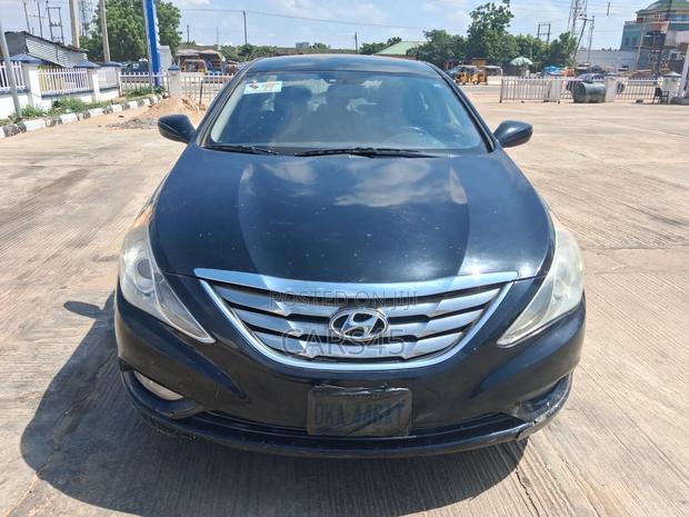 Hyundai Sonata 2012 Black