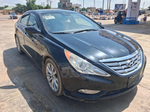 Hyundai Sonata 2012 Black