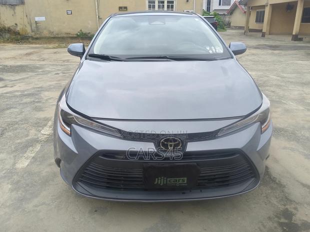 Toyota Corolla 2025 Gray