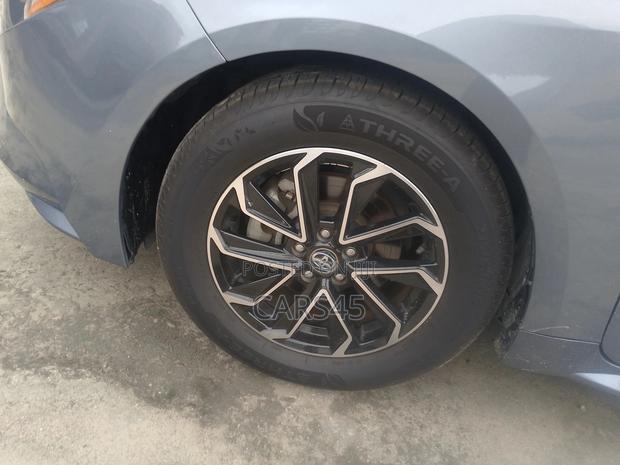 Toyota Corolla 2025 Gray